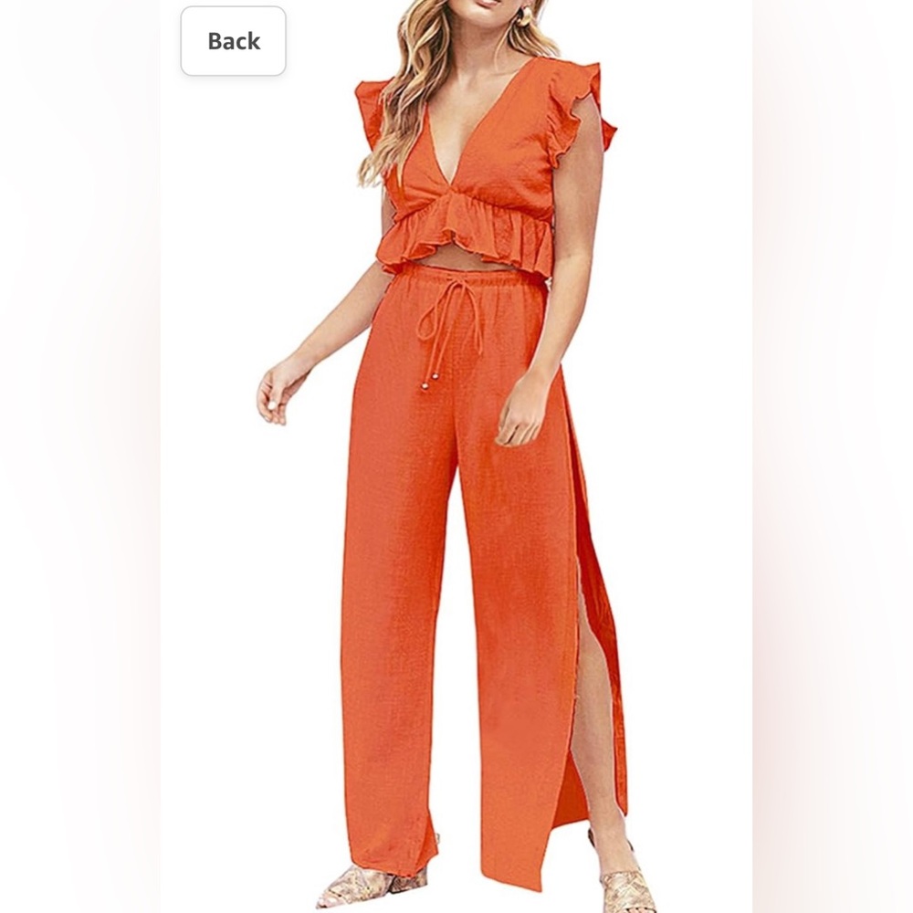 Two piece summer linen set.
